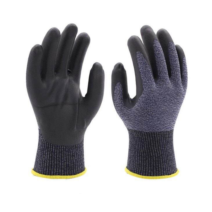 Water Flushed Microfoam Nitrile Coated Gloves